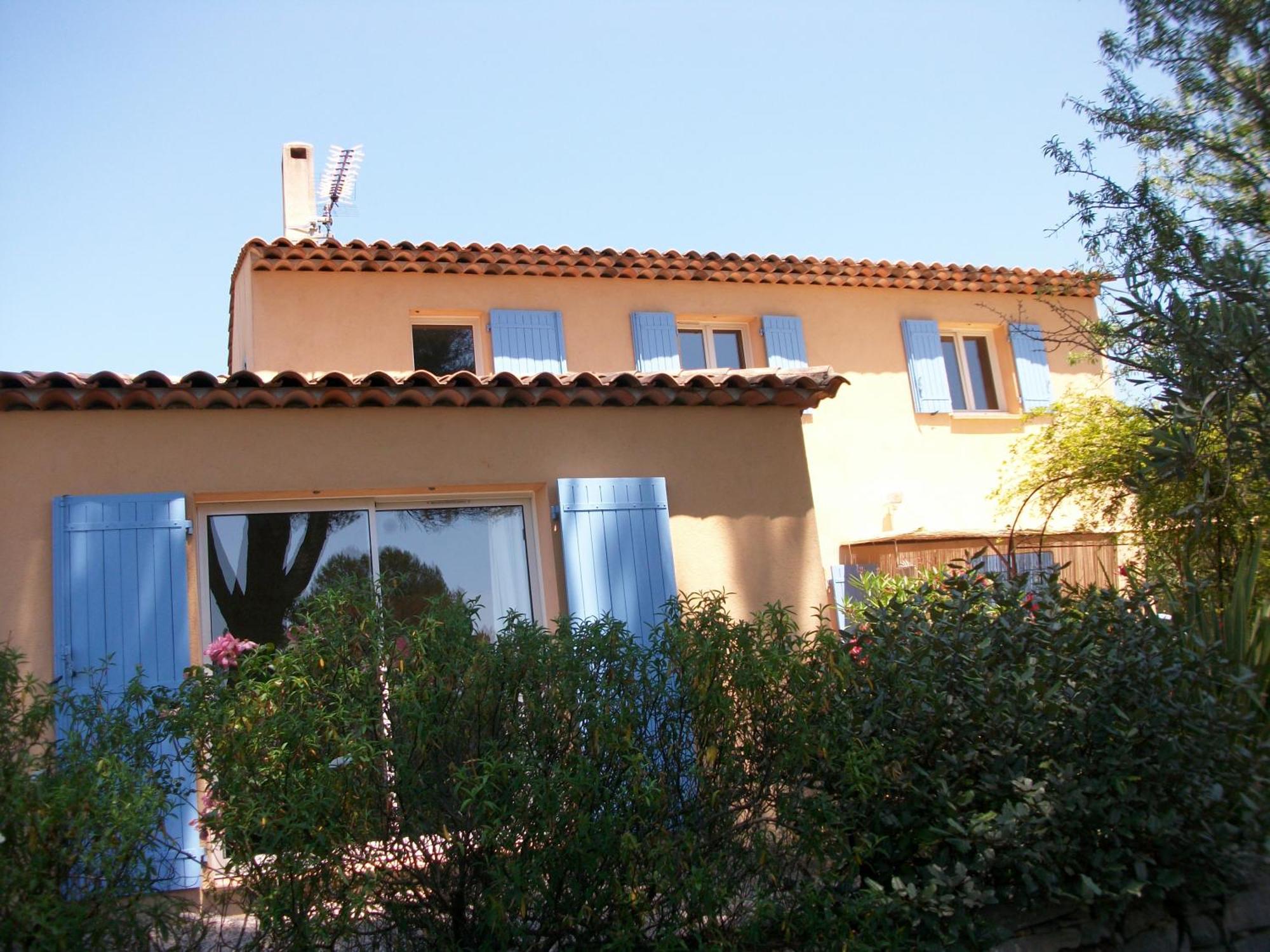 Les Chardons Bleus Bed & Breakfast Lorgues Luaran gambar
