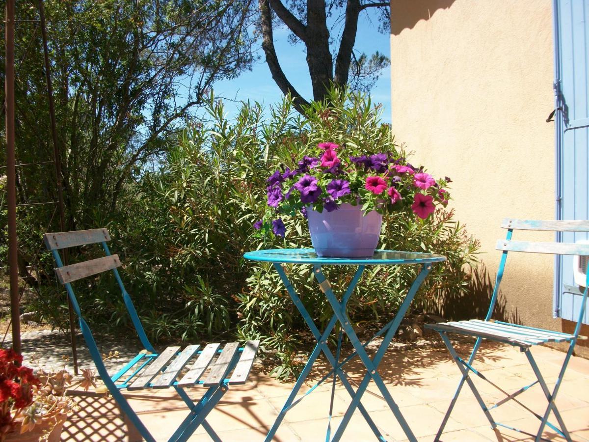 Les Chardons Bleus Bed & Breakfast Lorgues Luaran gambar